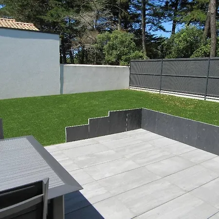 La Moderna De La Pege Villa *