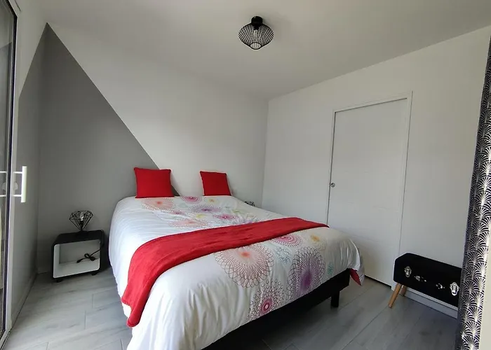 La Moderna De La Pege *