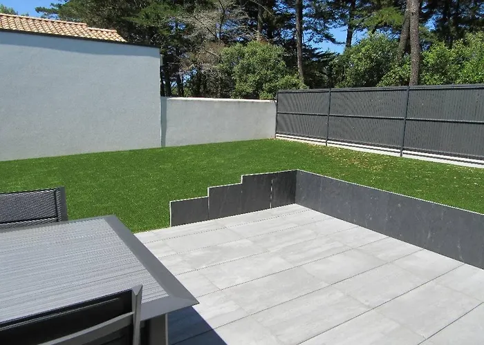 La Moderna De La Pege Vila *